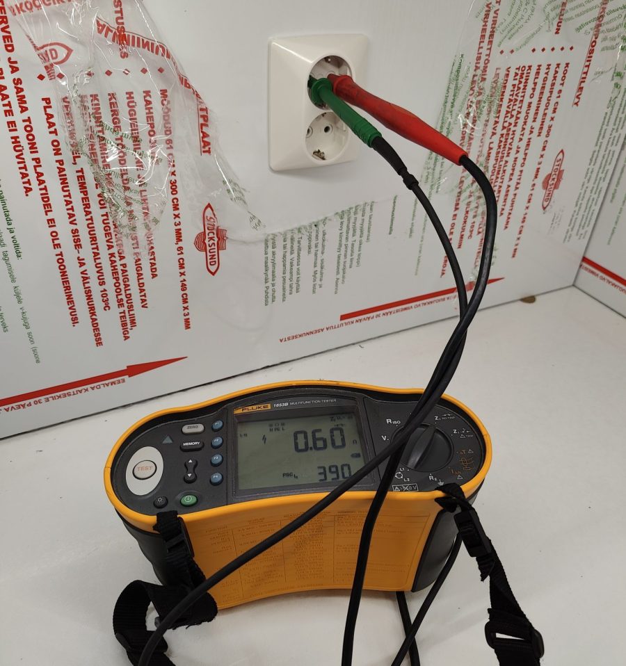 Kauttamme kaikki sähköasennukset yli 10 vuoden kokemuksella.